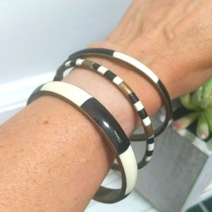 EUC Black, White & Gold Bangle Bracelet Set - Costume Jewelry